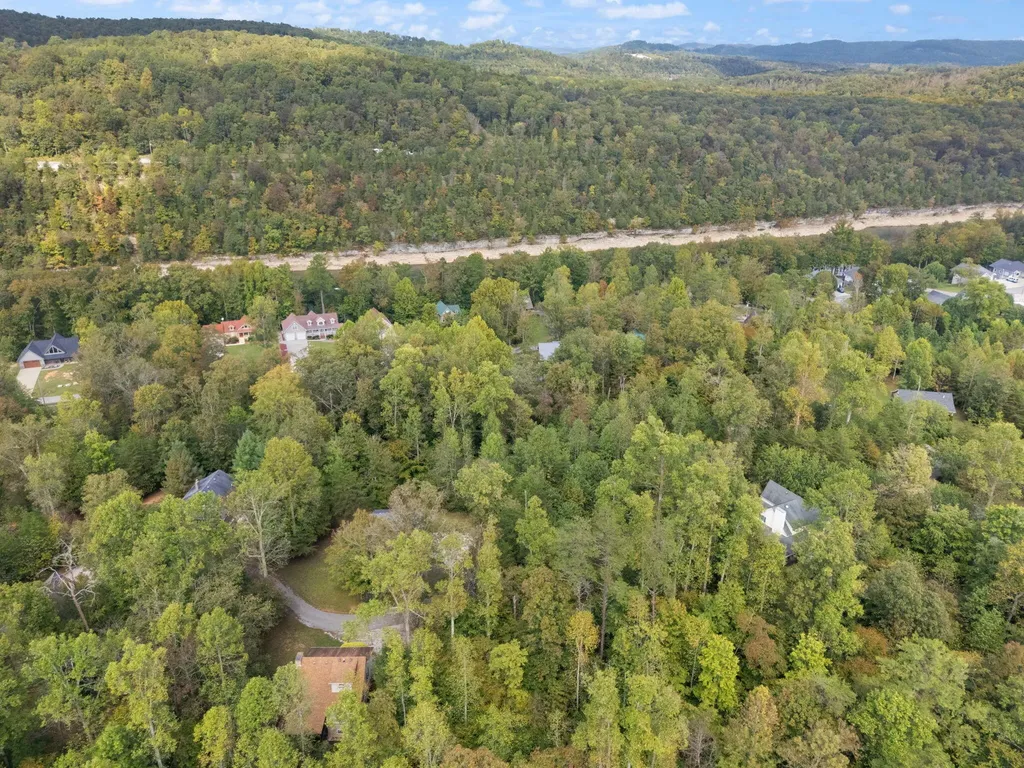 53 Clover Leaf Circle Burnside KY 41519