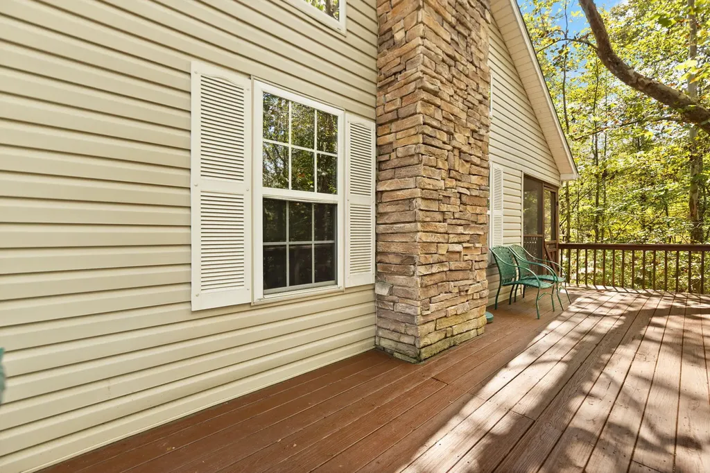 53 Clover Leaf Circle Burnside KY 41519