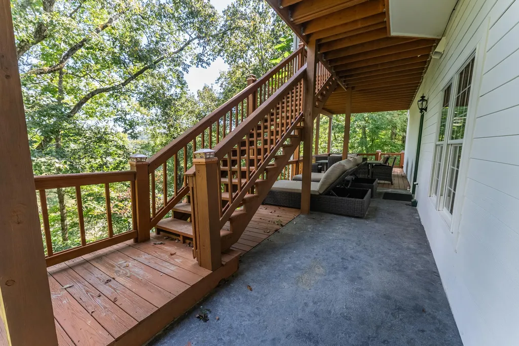 135 Laurel Road Jamestown KY 42629