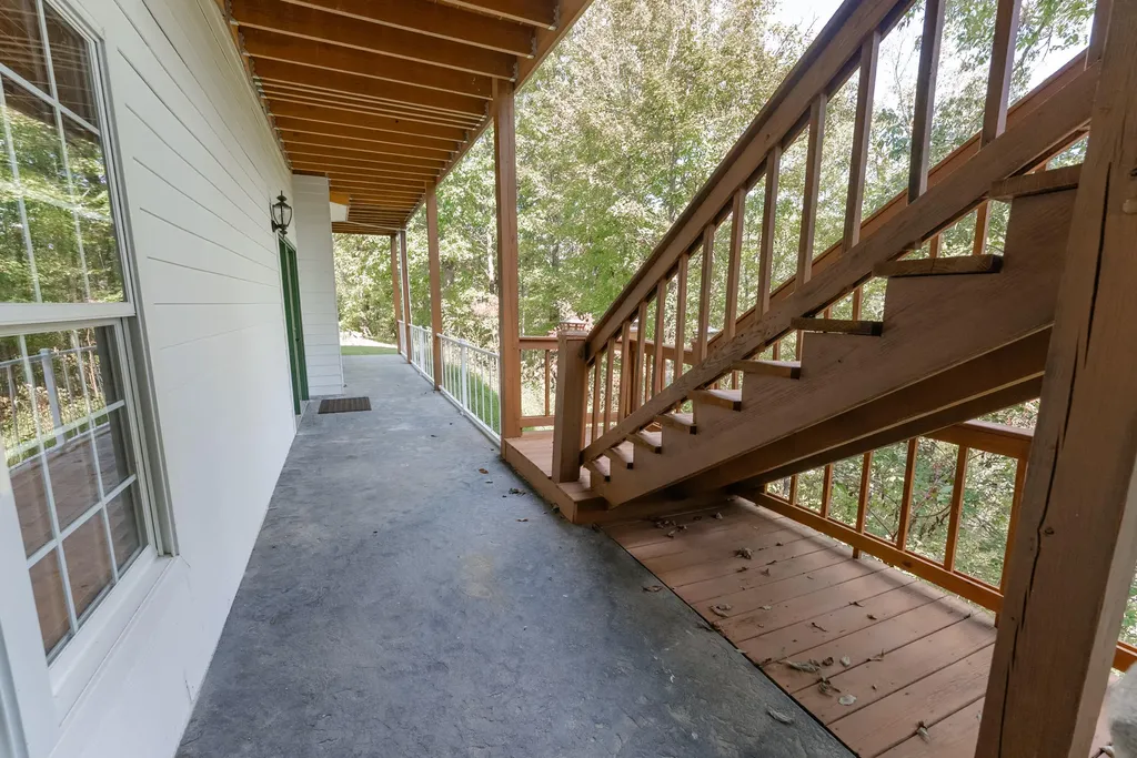 135 Laurel Road Jamestown KY 42629