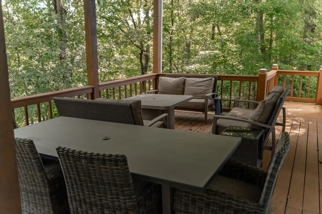 135 Laurel Road Jamestown KY 42629
