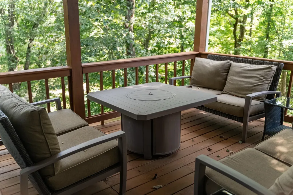 135 Laurel Road Jamestown KY 42629
