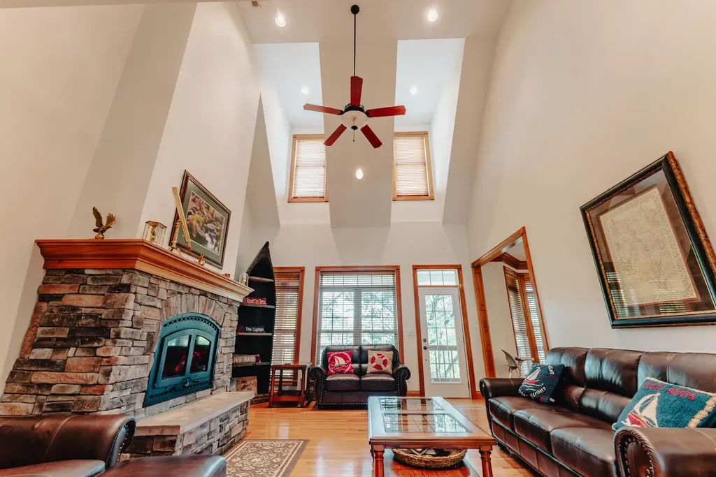 135 Laurel Road Jamestown KY 42629