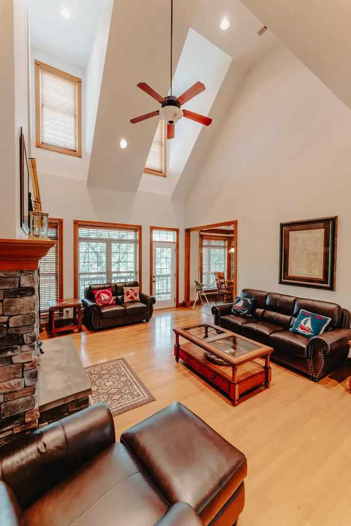 135 Laurel Road Jamestown KY 42629