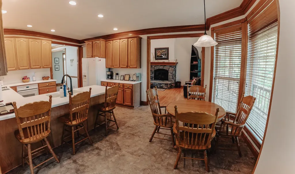 135 Laurel Road Jamestown KY 42629
