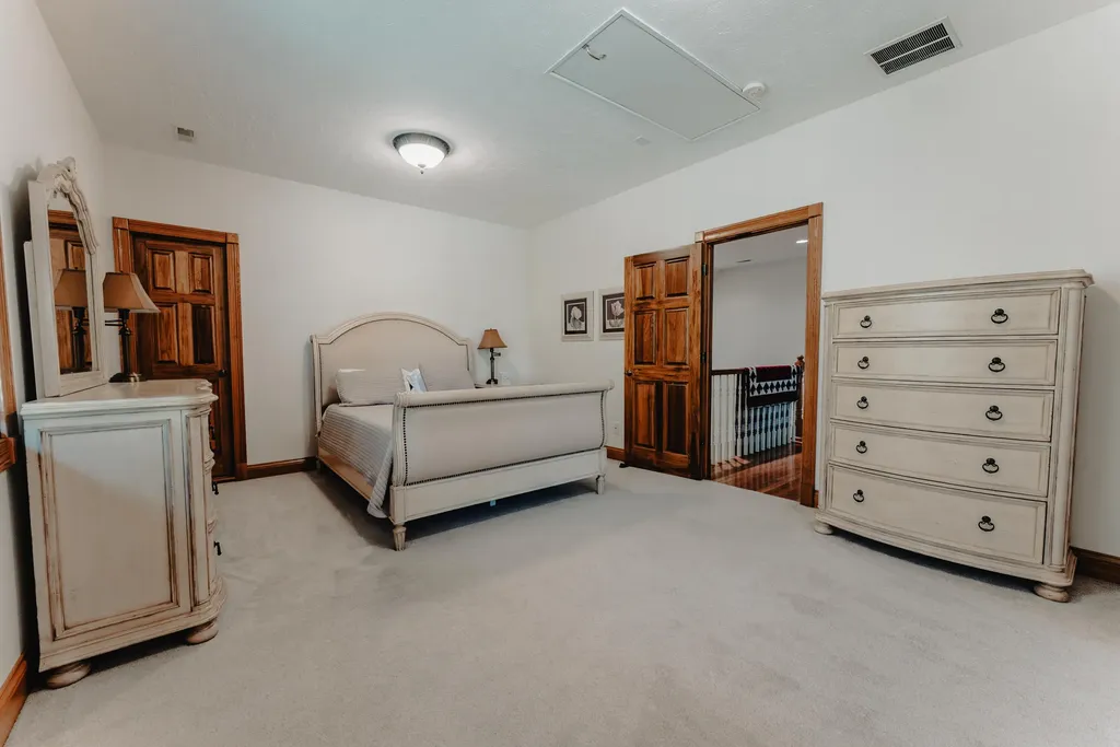 135 Laurel Road Jamestown KY 42629