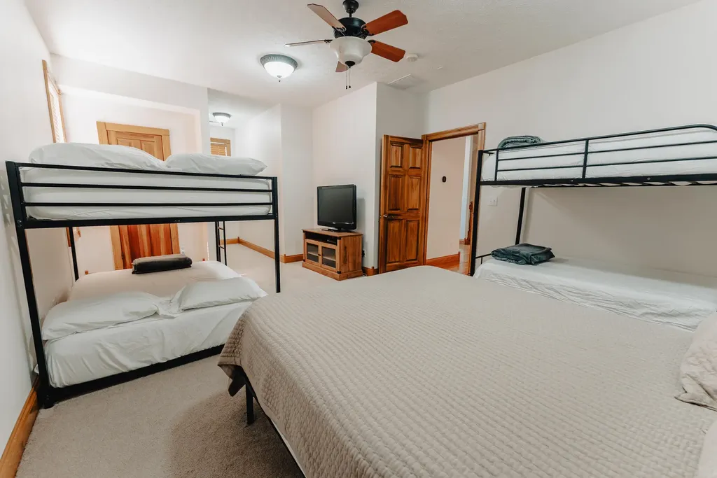 135 Laurel Road Jamestown KY 42629