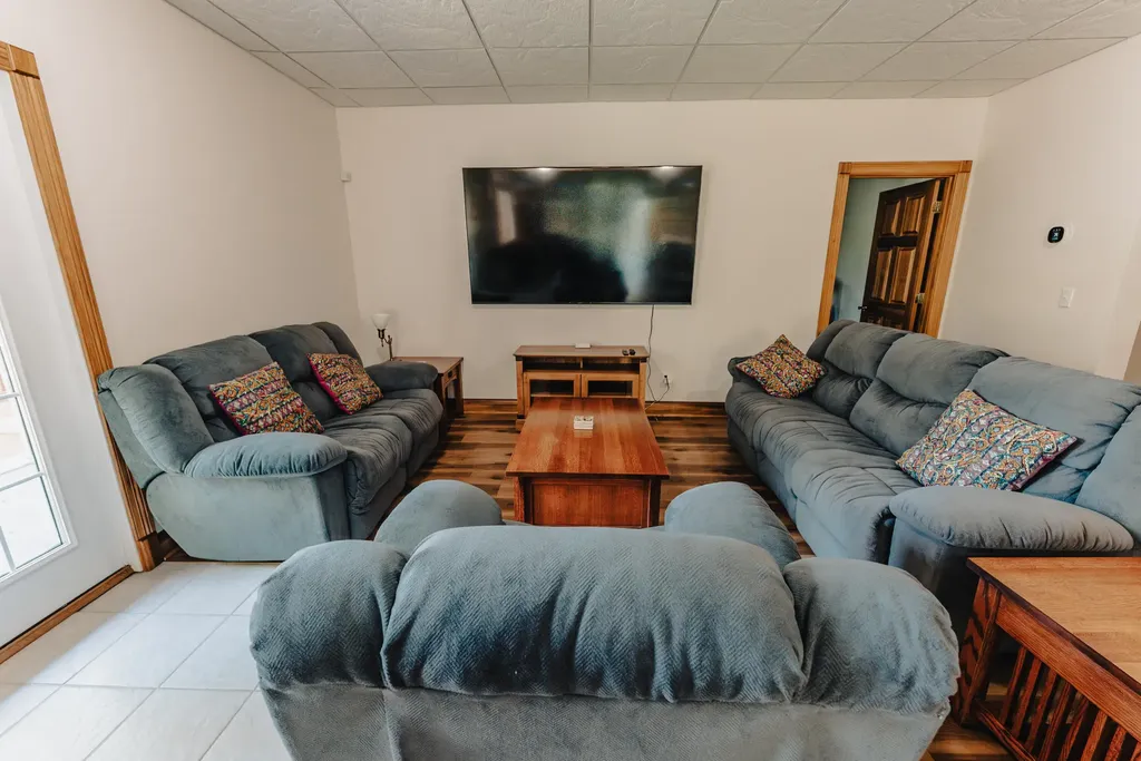 135 Laurel Road Jamestown KY 42629