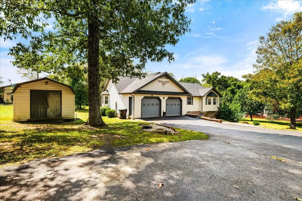 11308 Cumberland Falls Highway Corbin KY 40701