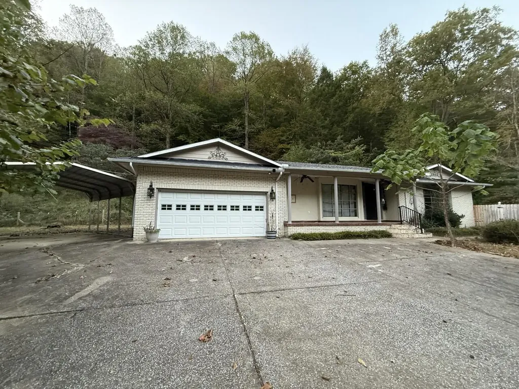 435 Simms Fork Road Arjay KY 40902