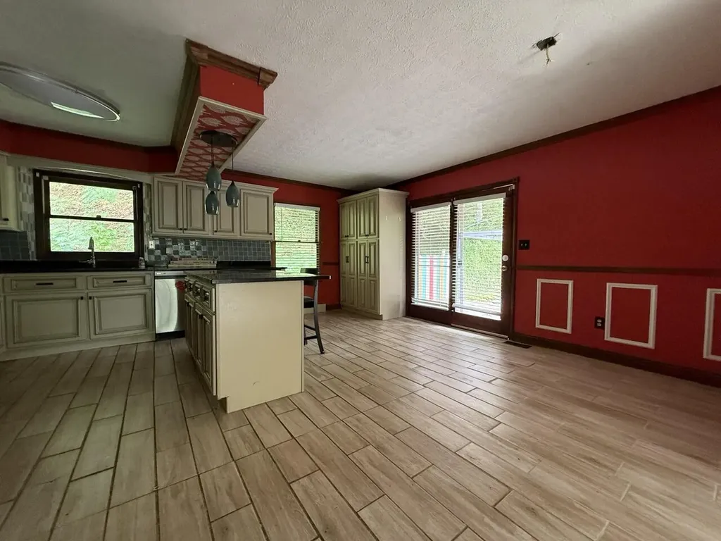 435 Simms Fork Road Arjay KY 40902