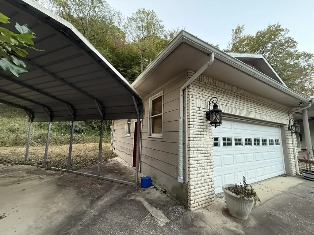 435 Simms Fork Road Arjay KY 40902
