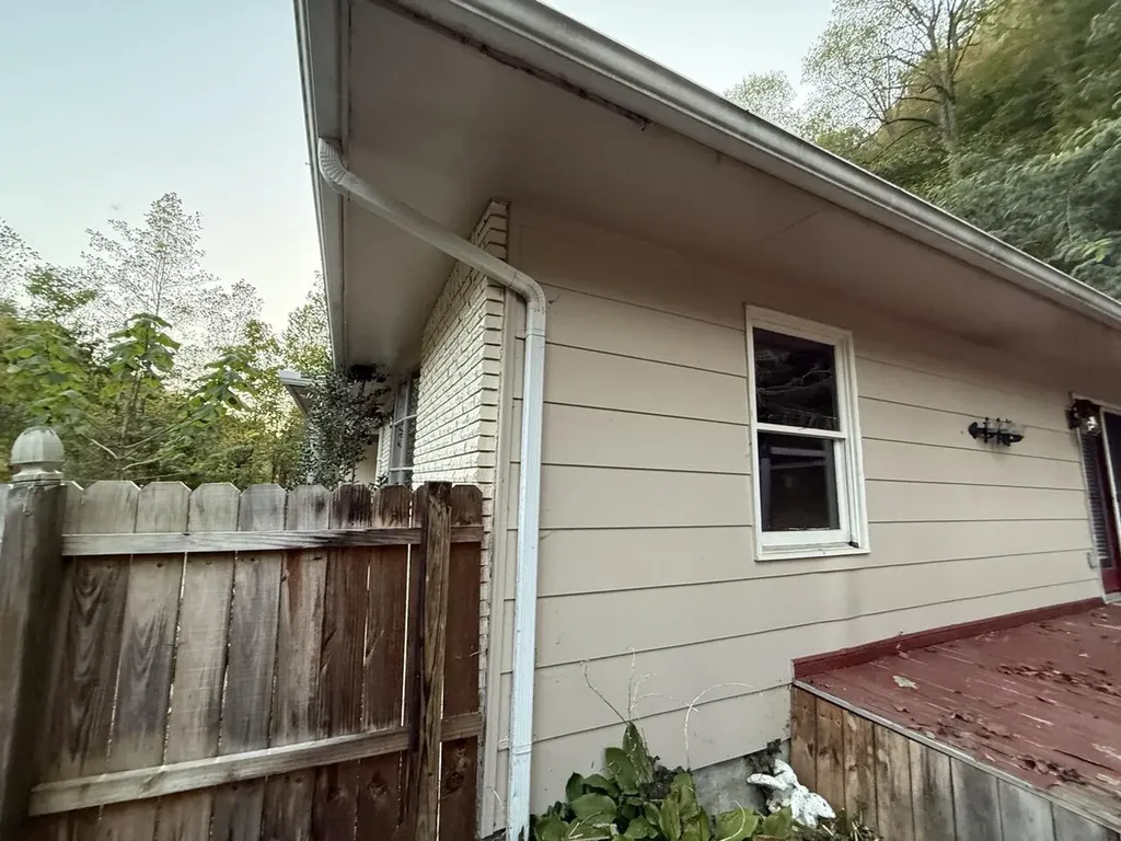 435 Simms Fork Road Arjay KY 40902
