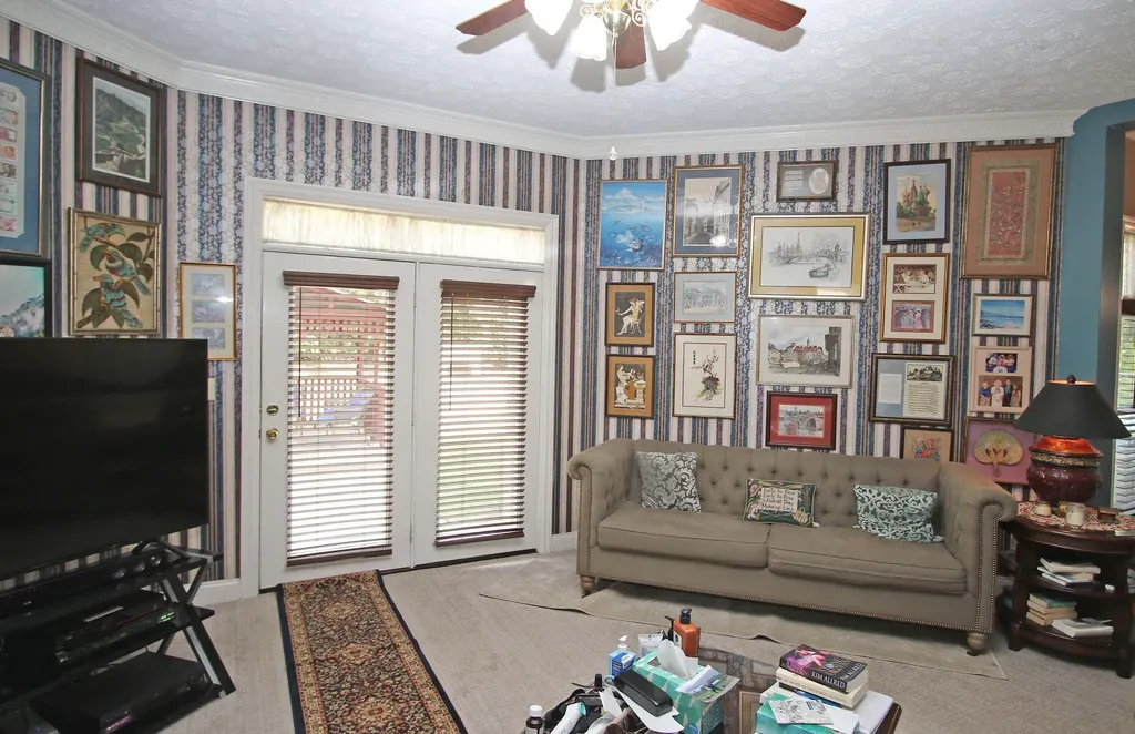 1010 Steele Road Versailles KY 40383