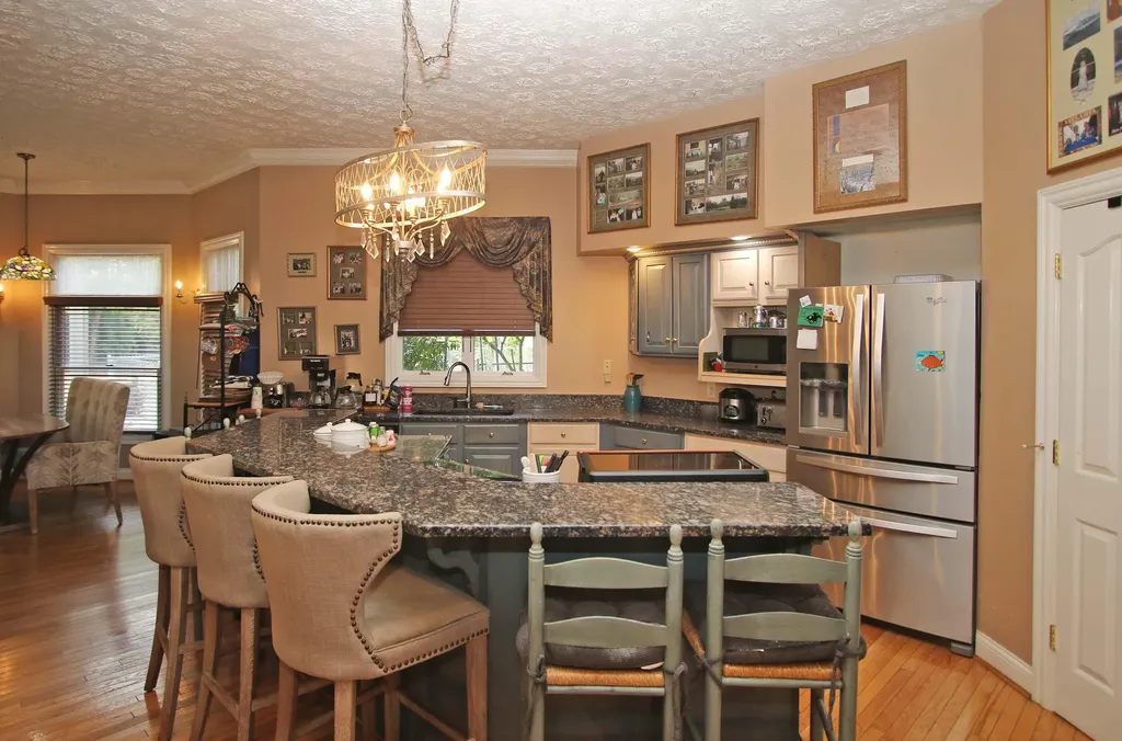 1010 Steele Road Versailles KY 40383