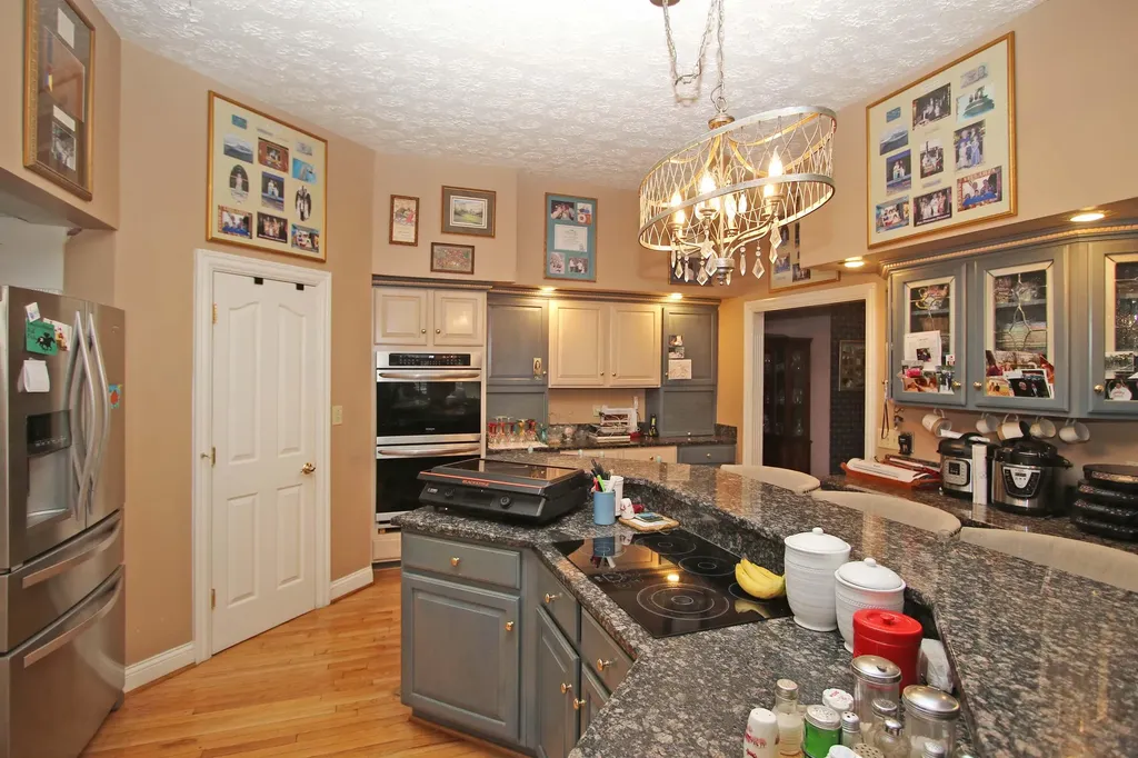 1010 Steele Road Versailles KY 40383