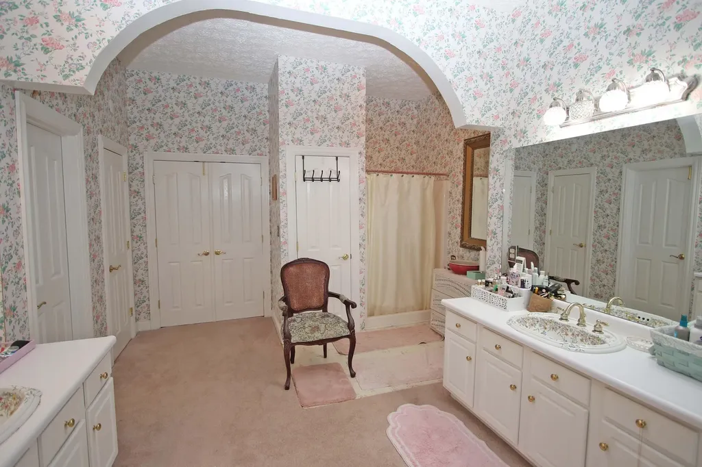 1010 Steele Road Versailles KY 40383