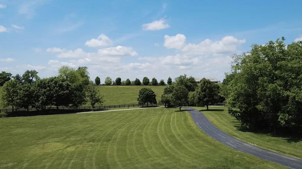 1010 Steele Road Versailles KY 40383