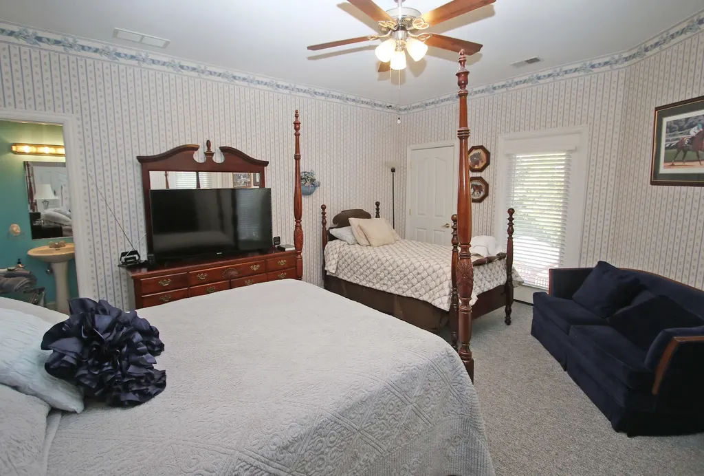 1010 Steele Road Versailles KY 40383