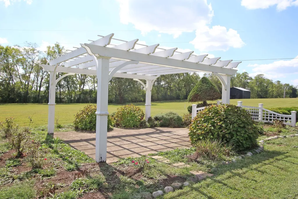 1010 Steele Road Versailles KY 40383