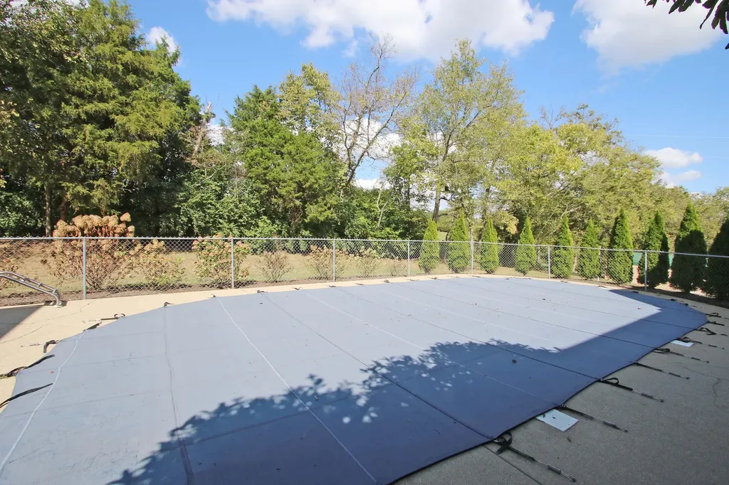 1010 Steele Road Versailles KY 40383