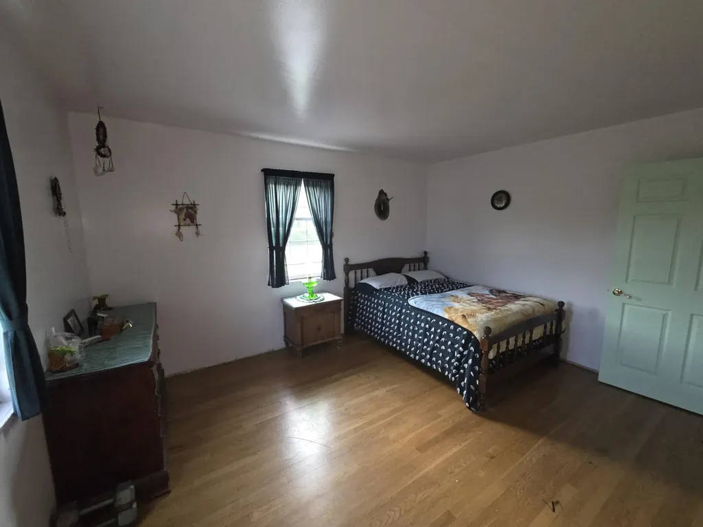 5525 Garland Hollow Road Means KY 40346
