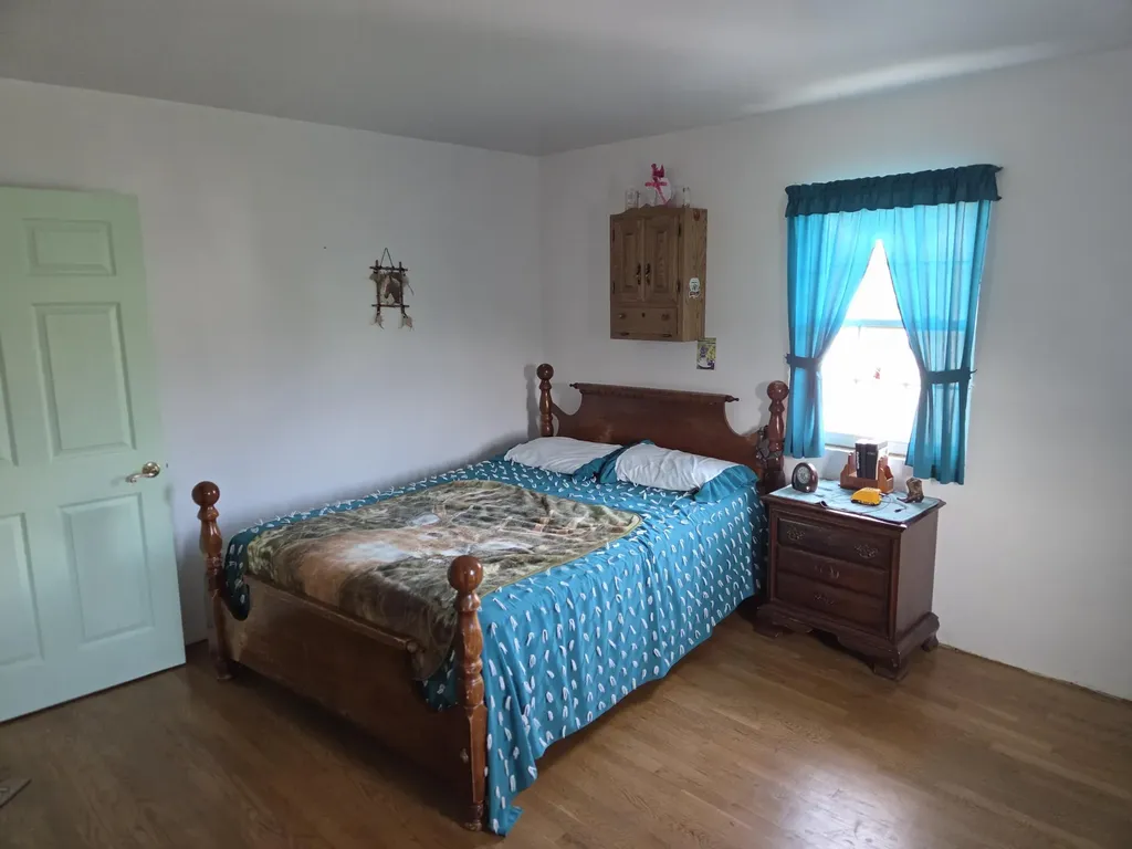5525 Garland Hollow Road Means KY 40346