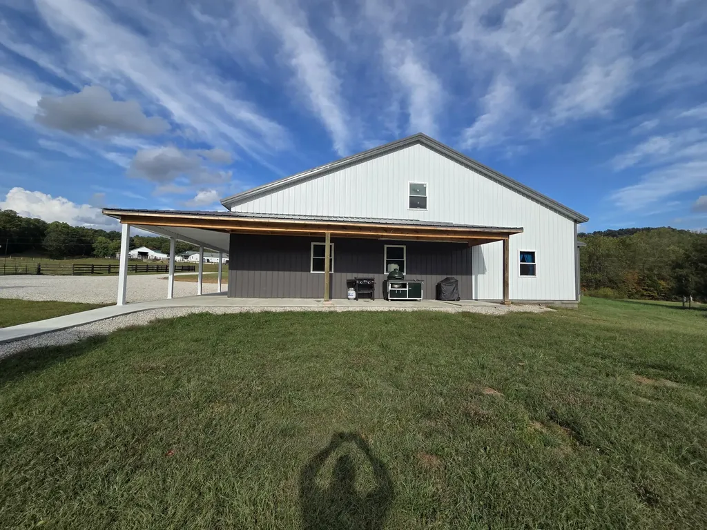 5525 Garland Hollow Road Means KY 40346