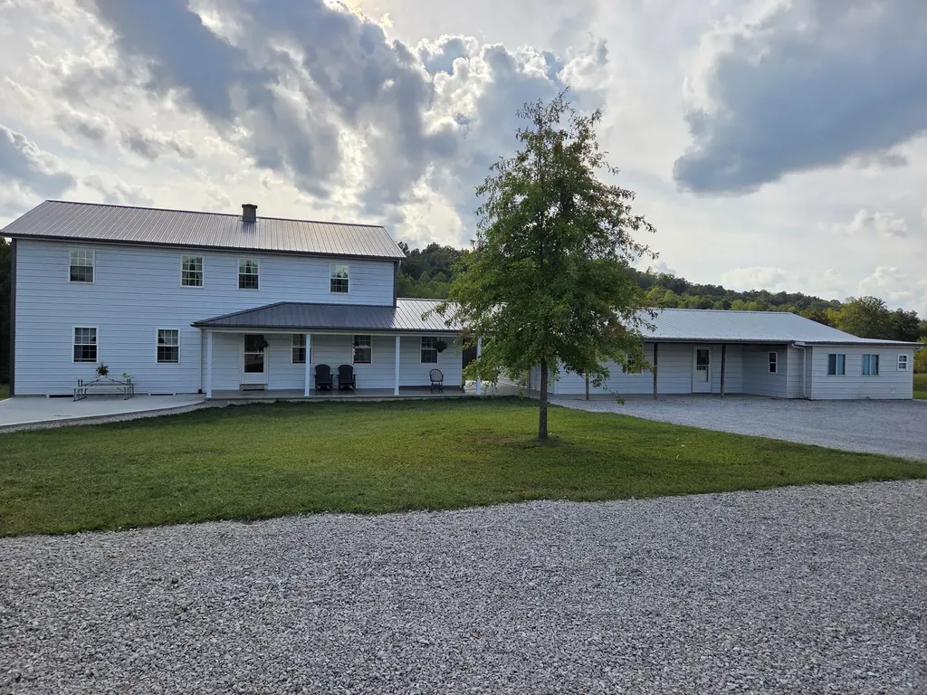 5525 Garland Hollow Road Means KY 40346