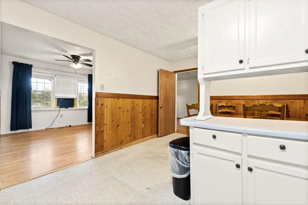 119 Twin Rivers Drive Bronston KY 42518