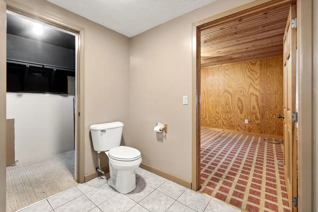 119 Twin Rivers Drive Bronston KY 42518