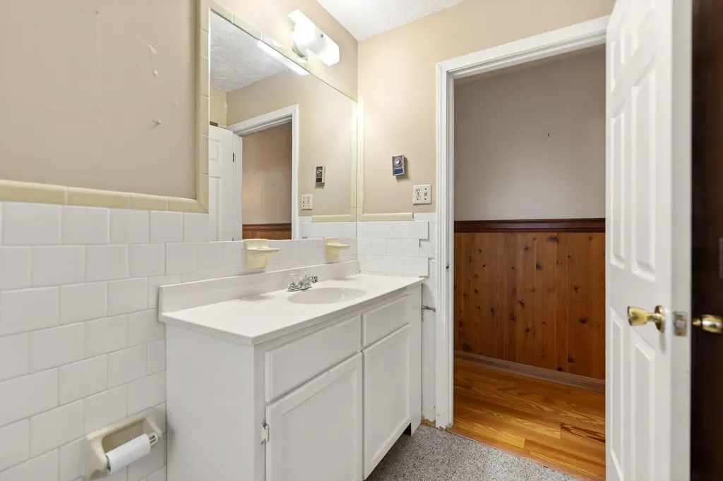 119 Twin Rivers Drive Bronston KY 42518