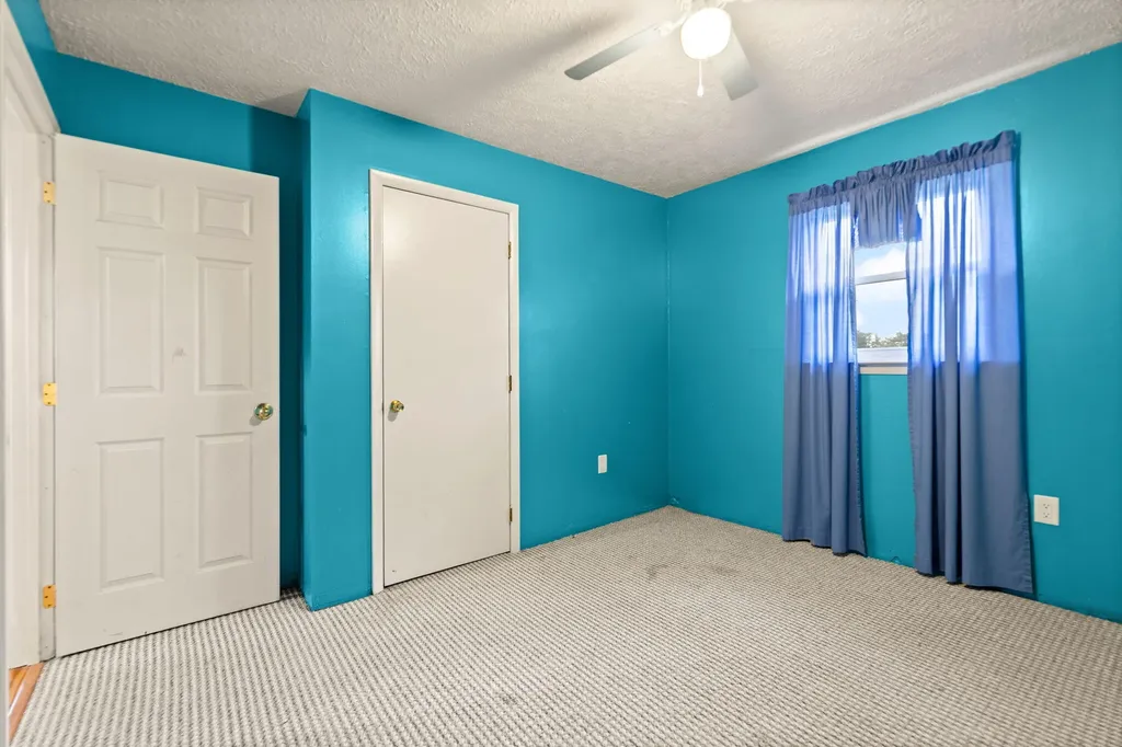 119 Twin Rivers Drive Bronston KY 42518