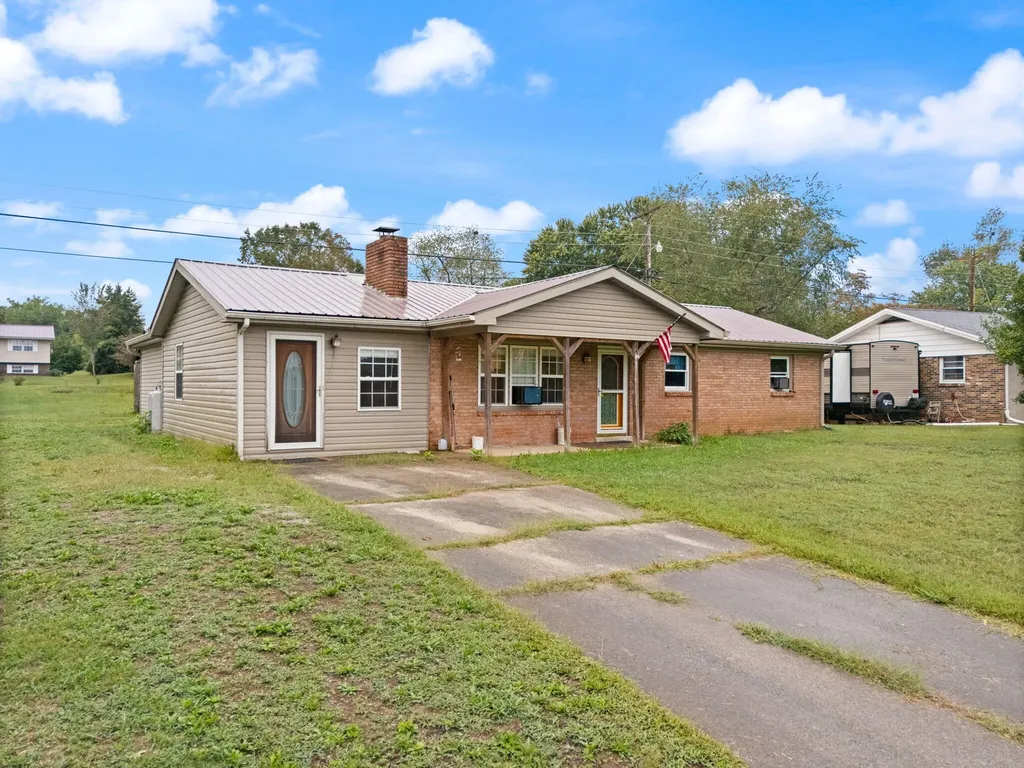 119 Twin Rivers Drive Bronston KY 42518