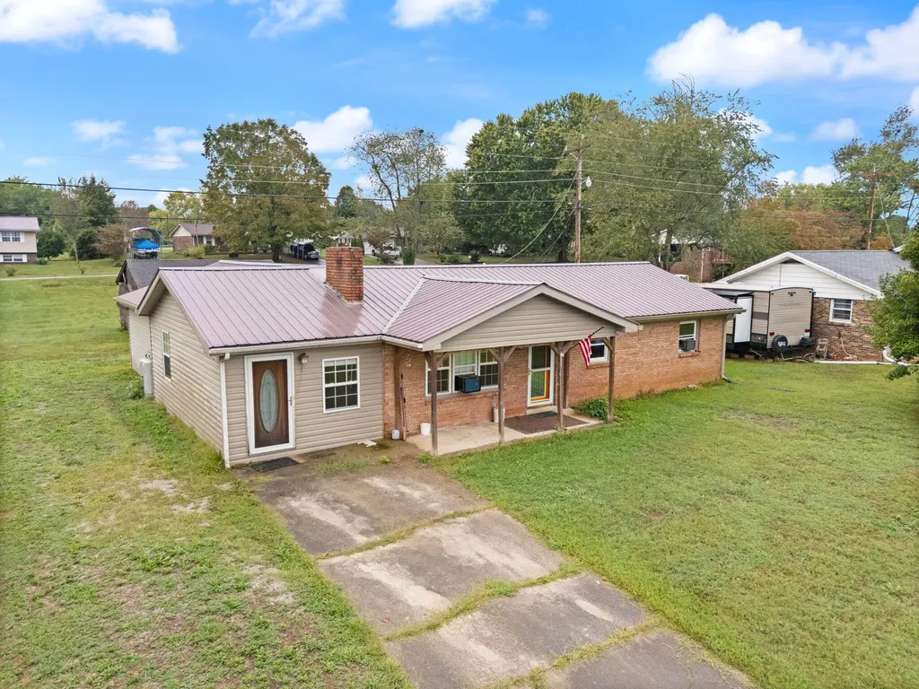 119 Twin Rivers Drive Bronston KY 42518