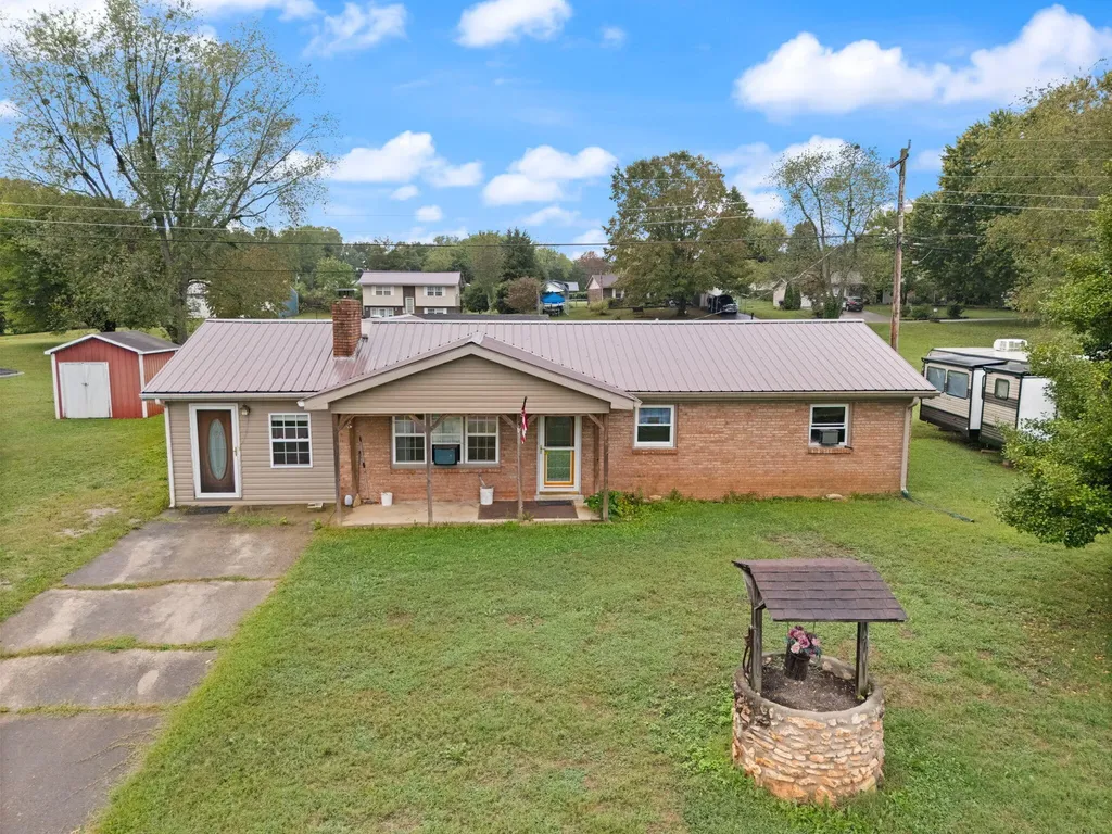 119 Twin Rivers Drive Bronston KY 42518