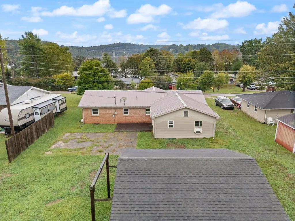 119 Twin Rivers Drive Bronston KY 42518