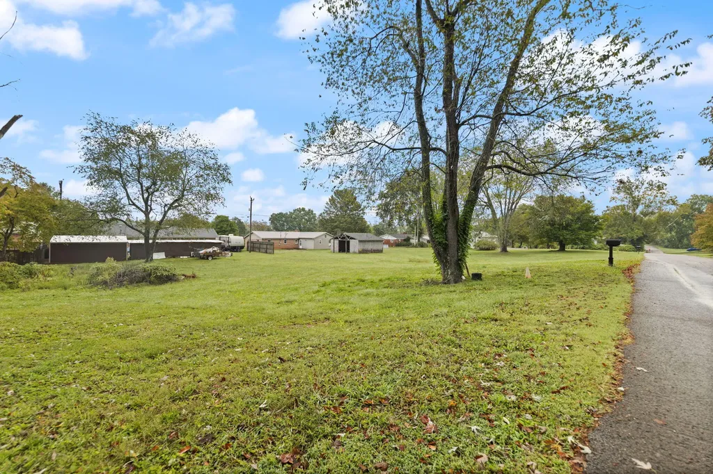 119 Twin Rivers Drive Bronston KY 42518