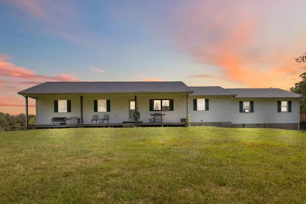 120 John Cash Road Crab Orchard KY 40419