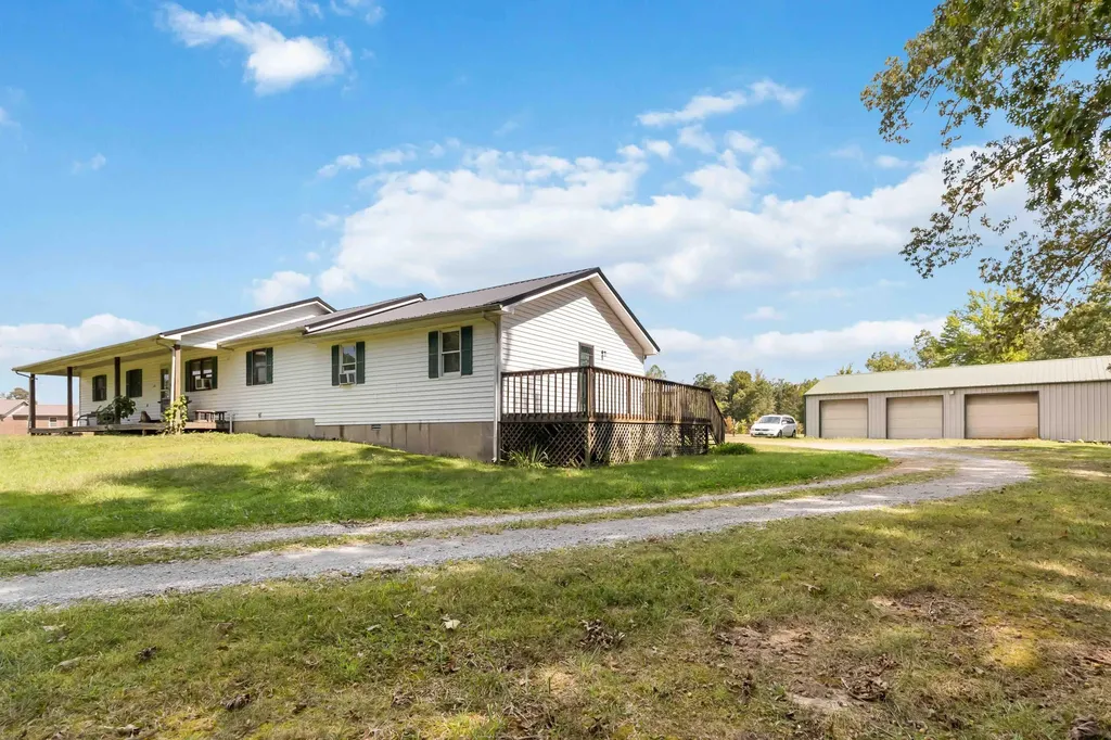 120 John Cash Road Crab Orchard KY 40419
