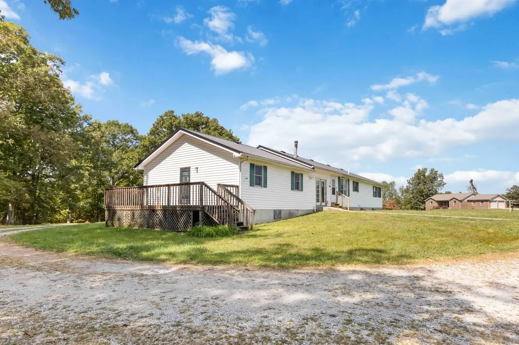 120 John Cash Road Crab Orchard KY 40419