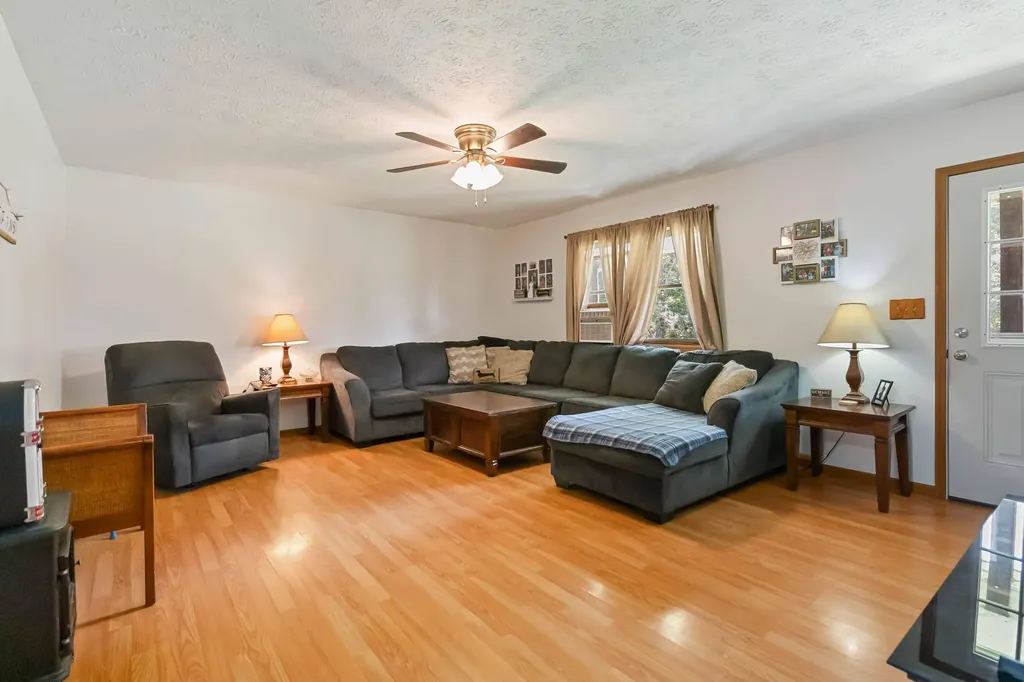 120 John Cash Road Crab Orchard KY 40419