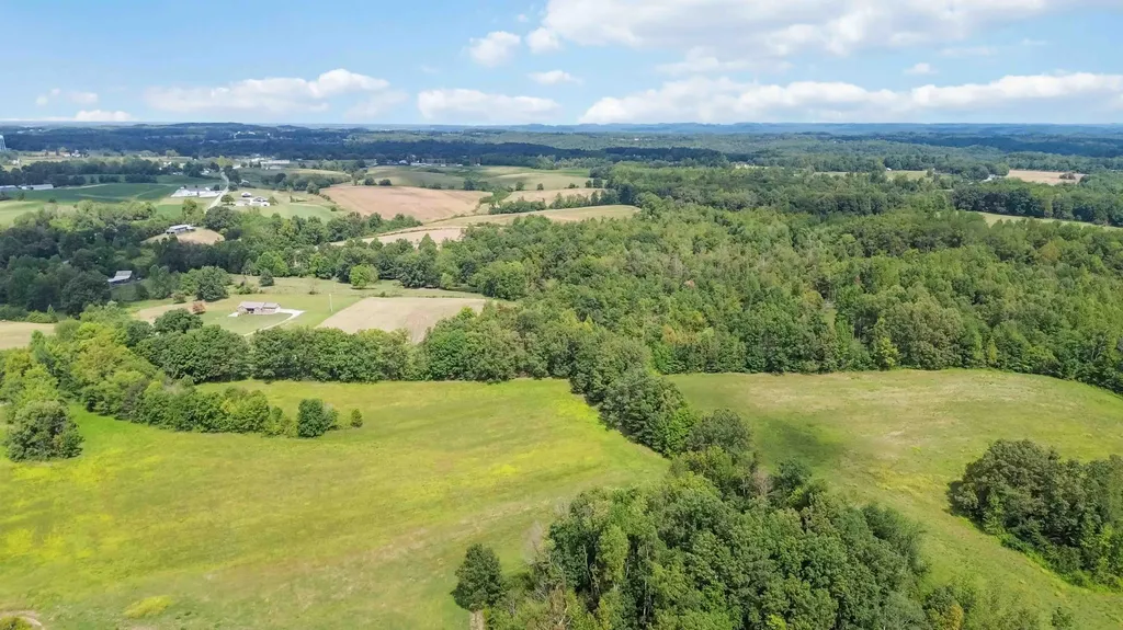 120 John Cash Road Crab Orchard KY 40419
