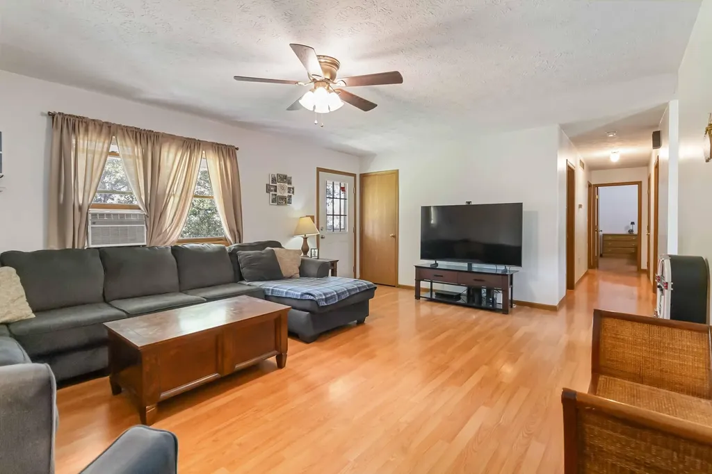 120 John Cash Road Crab Orchard KY 40419