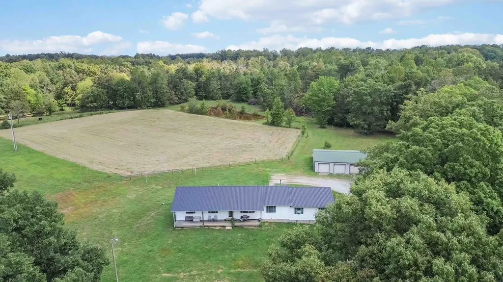 120 John Cash Road Crab Orchard KY 40419