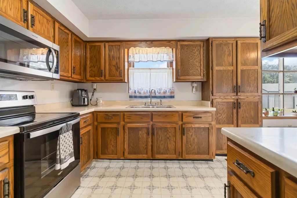 120 John Cash Road Crab Orchard KY 40419