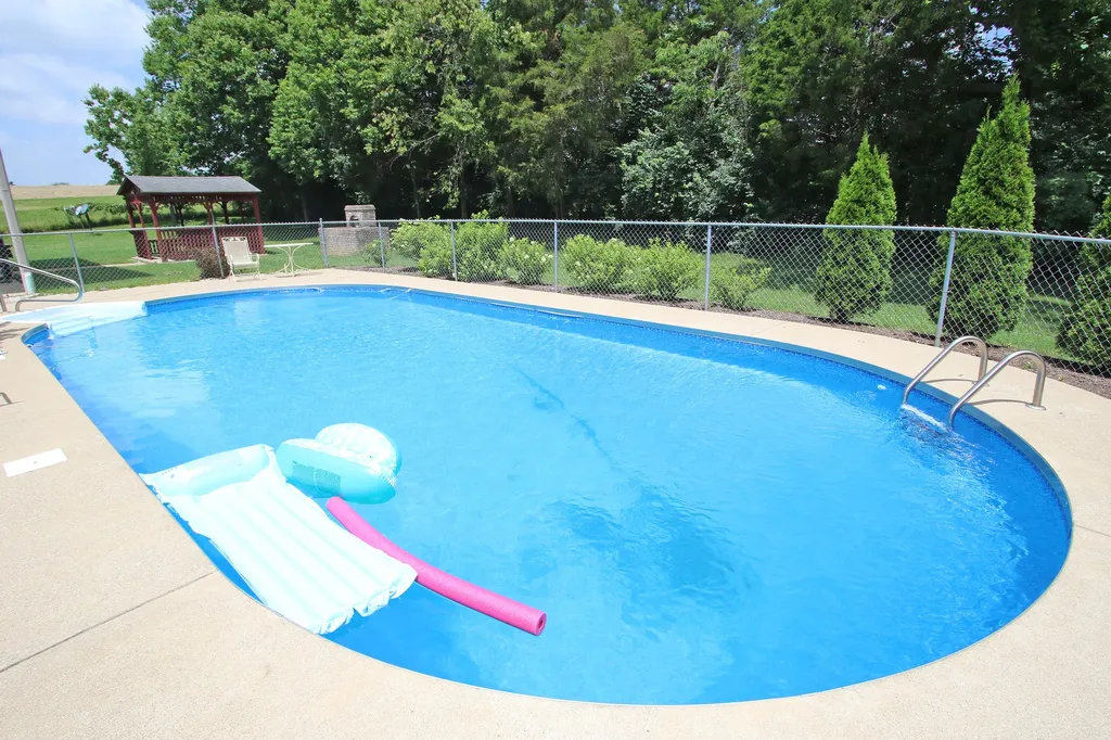 1010 Steele Road Versailles KY 40383