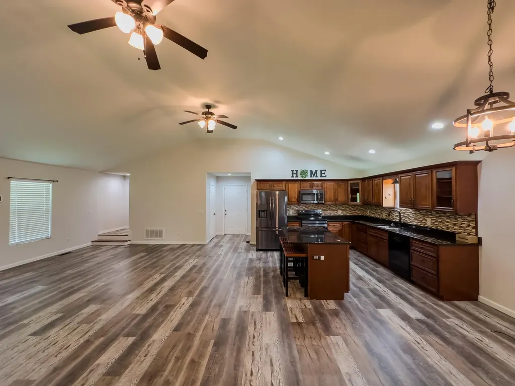 557 Cold Hill Road London KY 40741