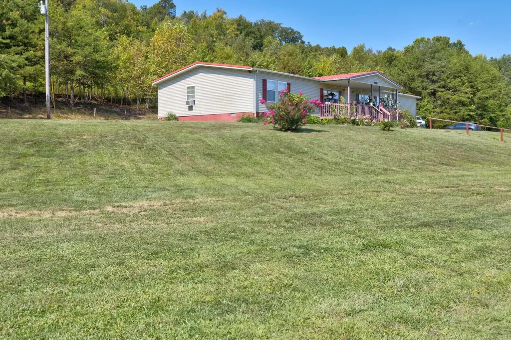 919 Town Branch Jeffersonville KY 40337
