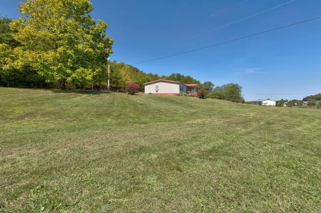 919 Town Branch Jeffersonville KY 40337